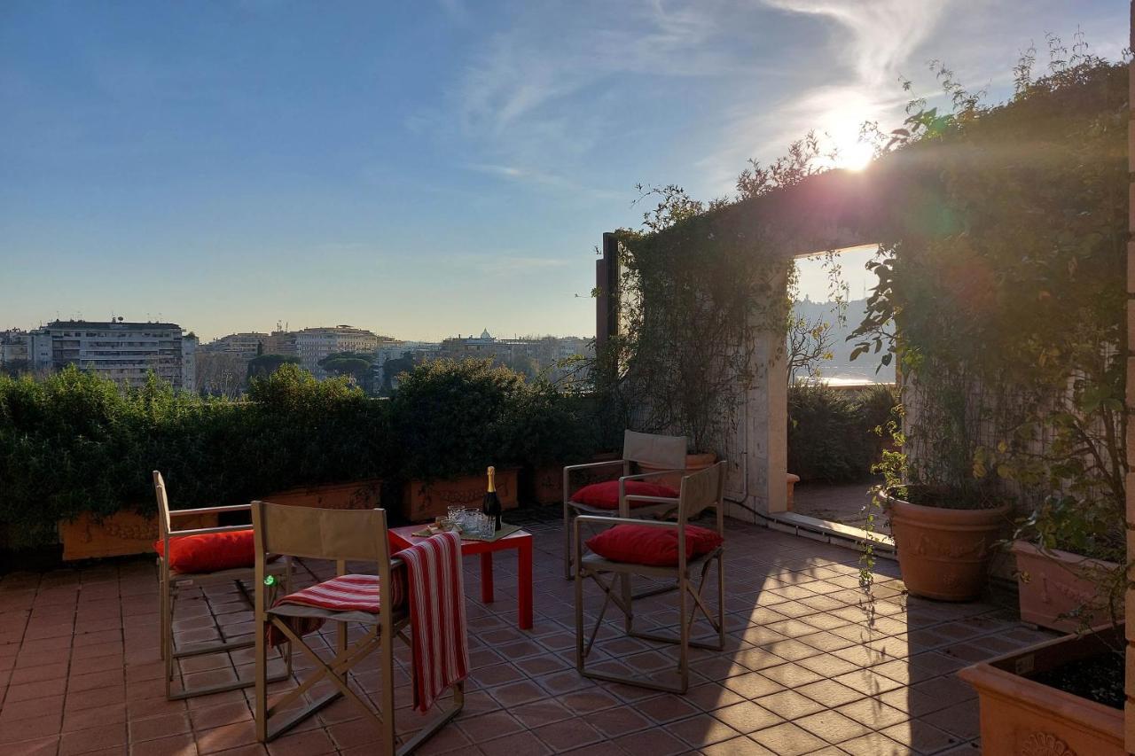 Beautiful Loft In Ponte Milvio With Terrace Apartamento Roma Exterior foto