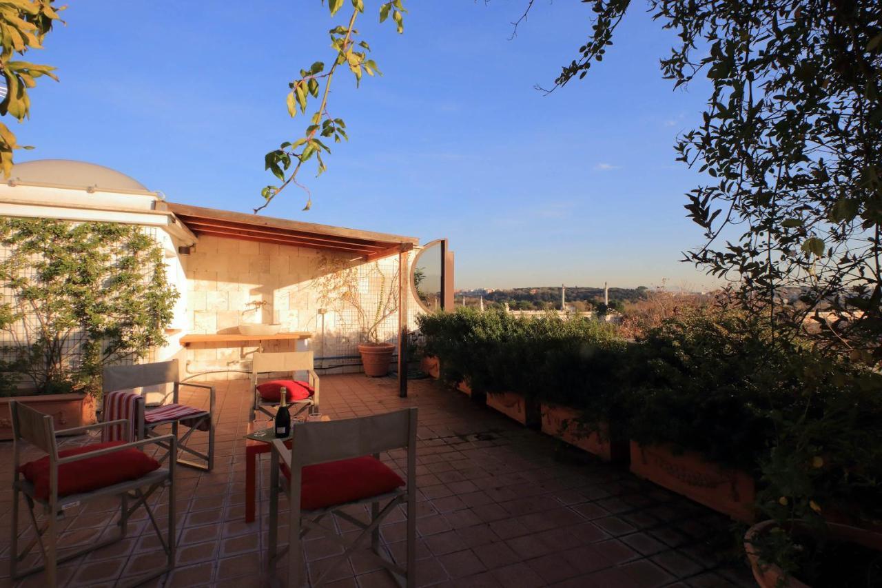 Beautiful Loft In Ponte Milvio With Terrace Apartamento Roma Exterior foto