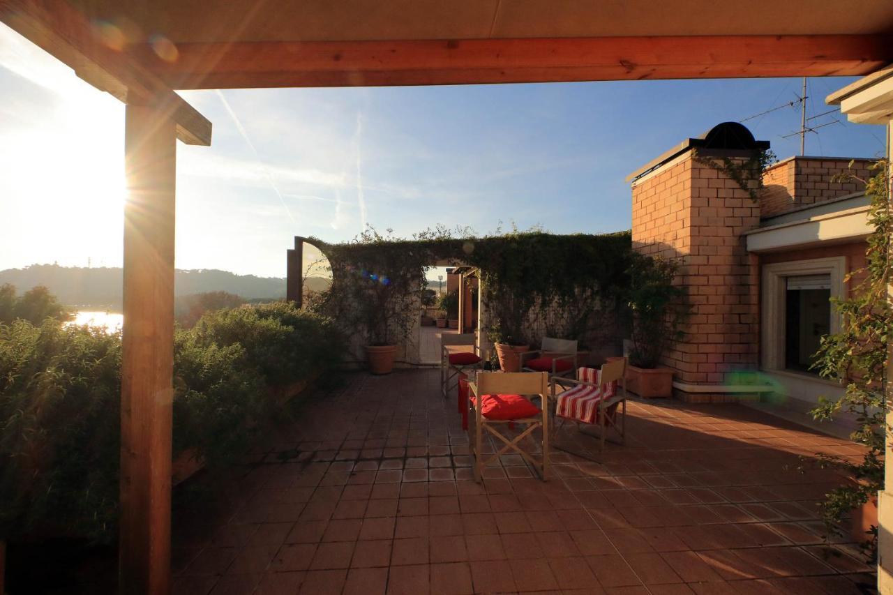 Beautiful Loft In Ponte Milvio With Terrace Apartamento Roma Exterior foto