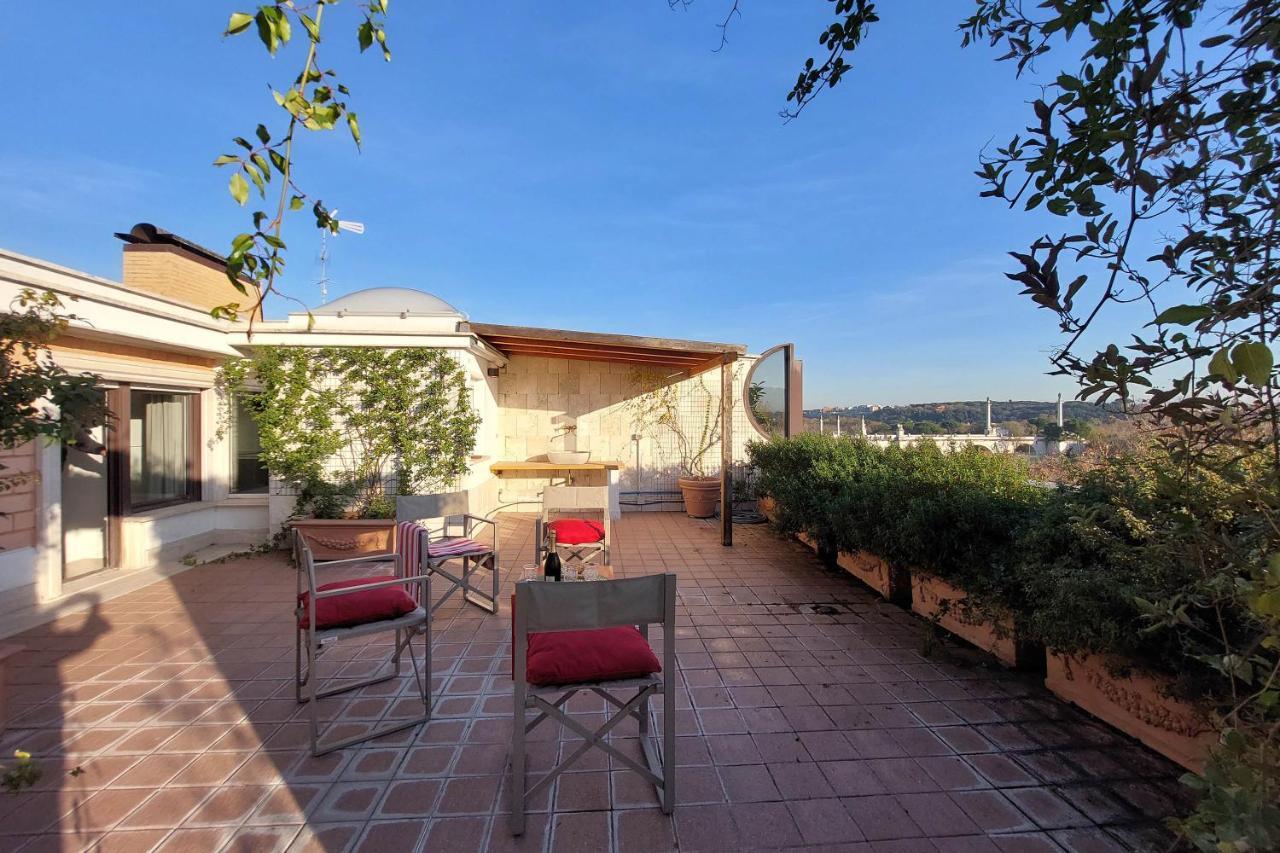 Beautiful Loft In Ponte Milvio With Terrace Apartamento Roma Exterior foto