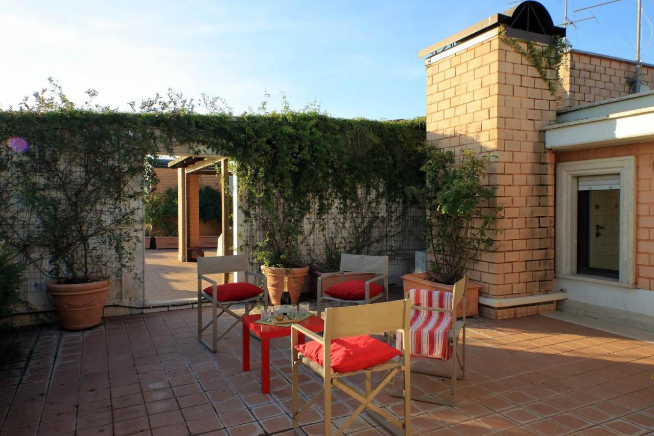 Beautiful Loft In Ponte Milvio With Terrace Apartamento Roma Exterior foto