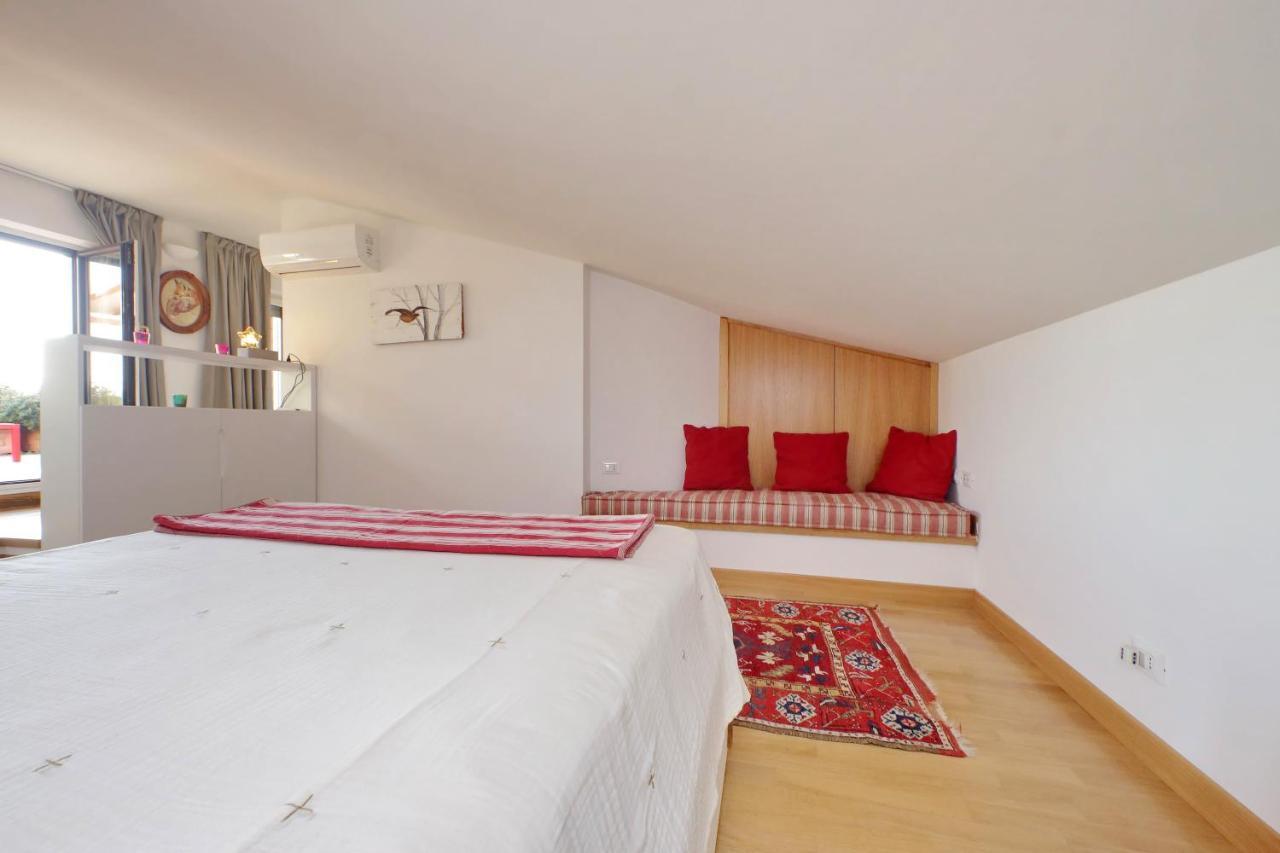 Beautiful Loft In Ponte Milvio With Terrace Apartamento Roma Exterior foto