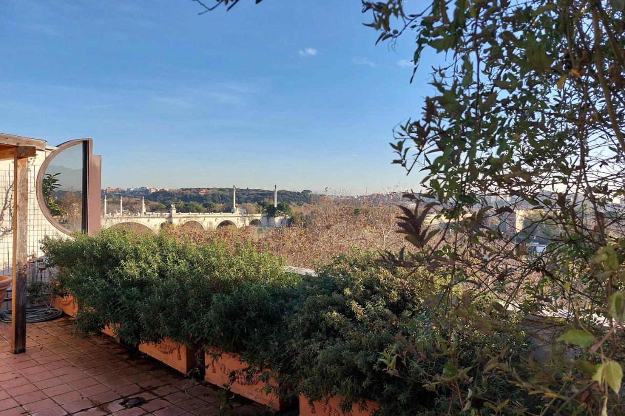 Beautiful Loft In Ponte Milvio With Terrace Apartamento Roma Exterior foto