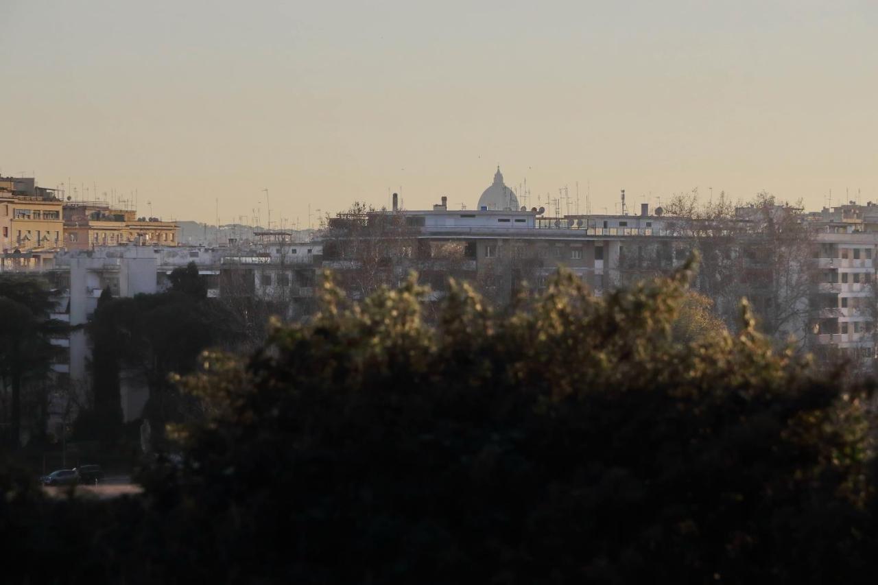 Beautiful Loft In Ponte Milvio With Terrace Apartamento Roma Exterior foto